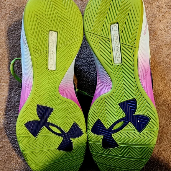 Under armor Mens Running Tennis shoes [Preowned] - Picture 3 of 9